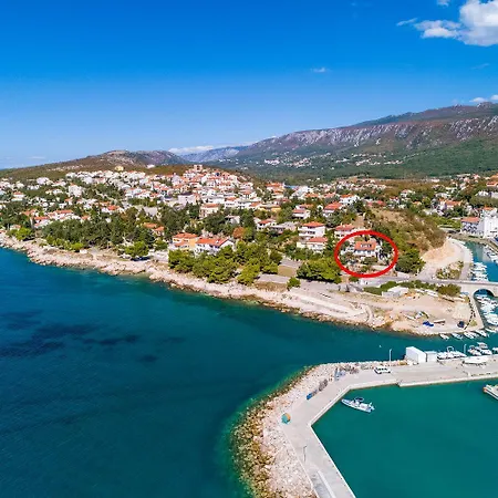 Helles Nur 100 Meter Zum Mit Meerblick, Parkplatz, Bbq Apartman Novi Vinodolski