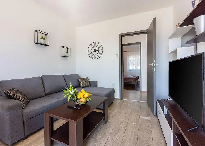 Helles Nur 100 Meter Zum Mit Meerblick, Parkplatz, Bbq 아파트 *